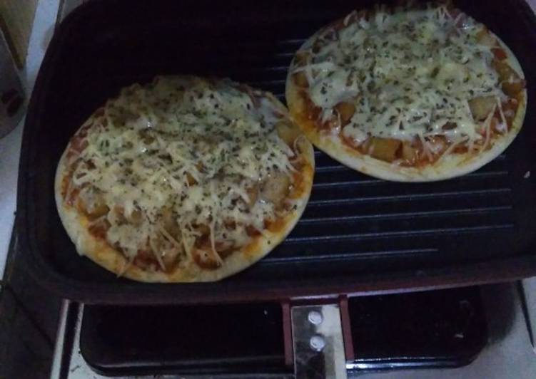 Bumbu Pizza Sosis Nugget | Cara Membuat Pizza Sosis Nugget Yang Enak dan Simpel