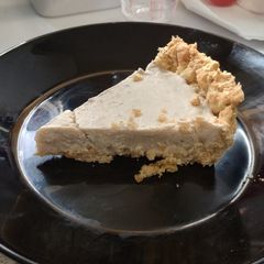 A picture of Banana ice cream cheesecake low fat in airfyer.