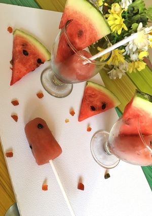 A picture of Watermelon Ice cream.
