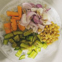 A picture of Greek chickpea salad.