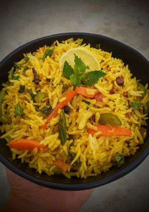 A picture of Instant veg biryani.