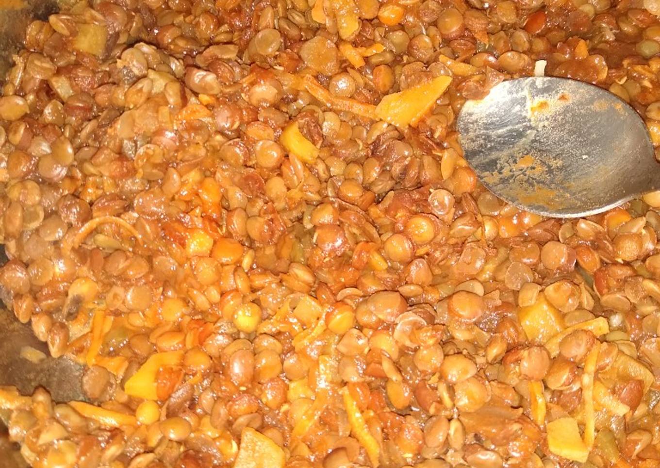 Lentejas con arroz blanco almuerzo muy saludable