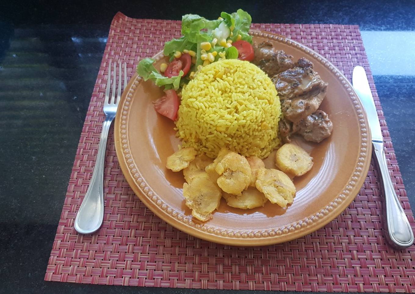 Arroz con choclo y pollo