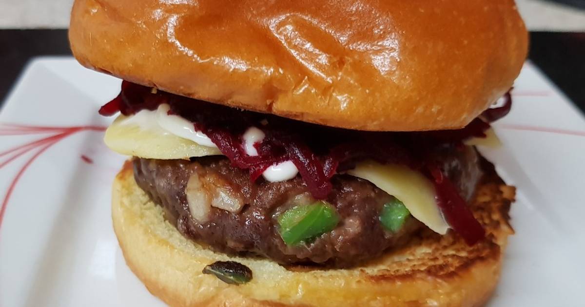 My Sweet Chilli Burger On A Brioche Bun Recipe By Maureen Cookpad