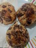 Galletas con chispas de chocolate y sorpresa dentro
