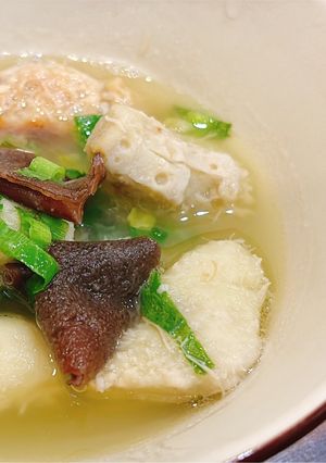 Hình của món Canh khoai môn sáp nấm mèo.