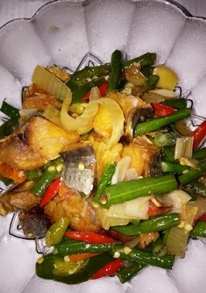 Foto resep Oseng ikan jambal roti dan kacang panjang