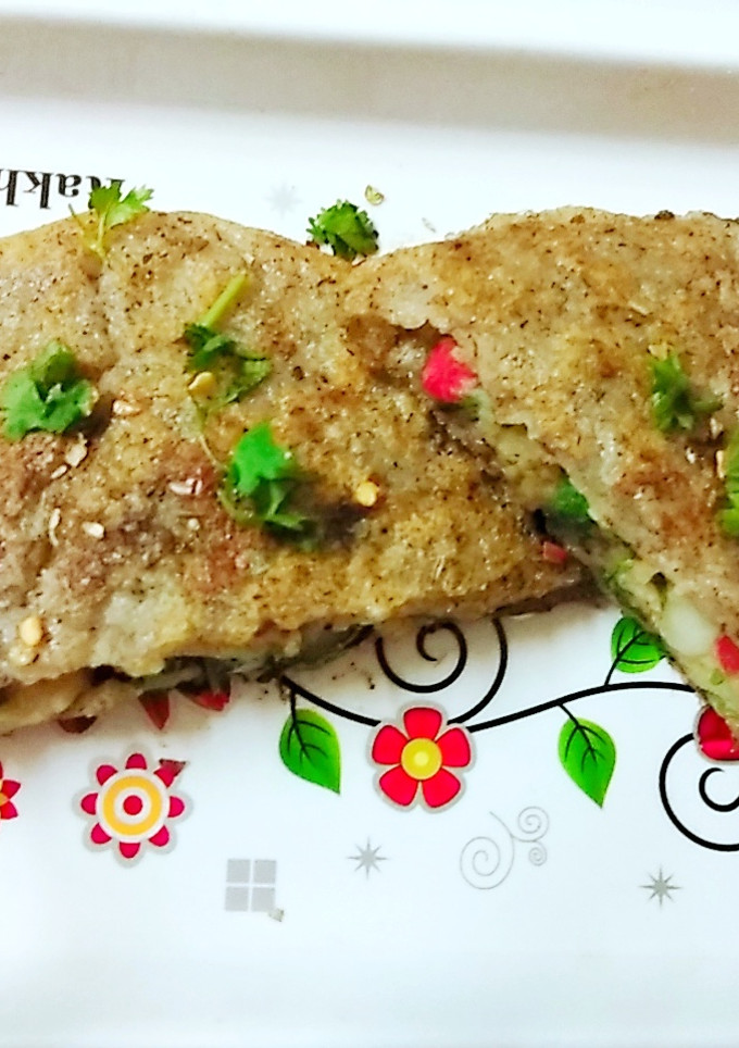 फलाहारी सैंडविच (Falahari Sandwich recipe in hindi) रेसिपी मुख्य फोटो