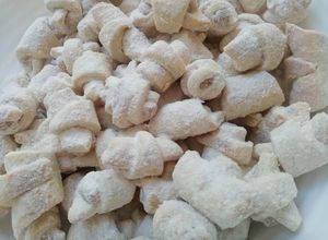 O poză a rețetei Mini cornulețe cu rahat.