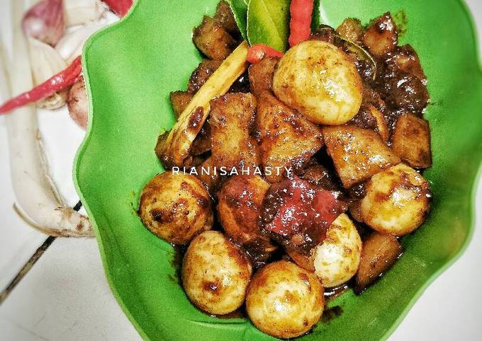 Rendang telur puyuh dan kentang