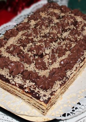Gesztenyekrémes étcsokoládés ötlapos süti recept fotója