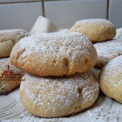 A picture of Dusted cookies.