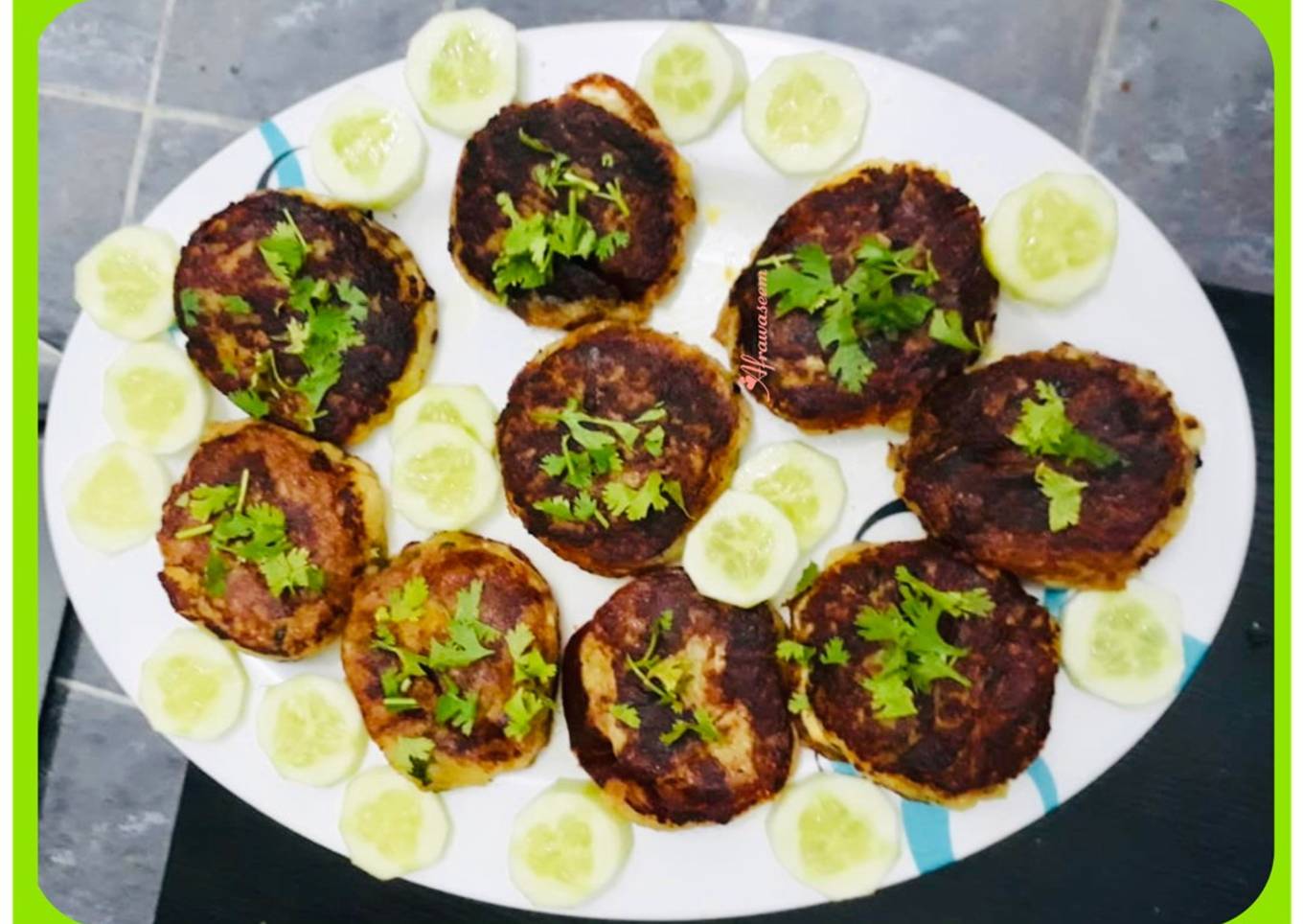 Potatoes cutlets with mince stuffing