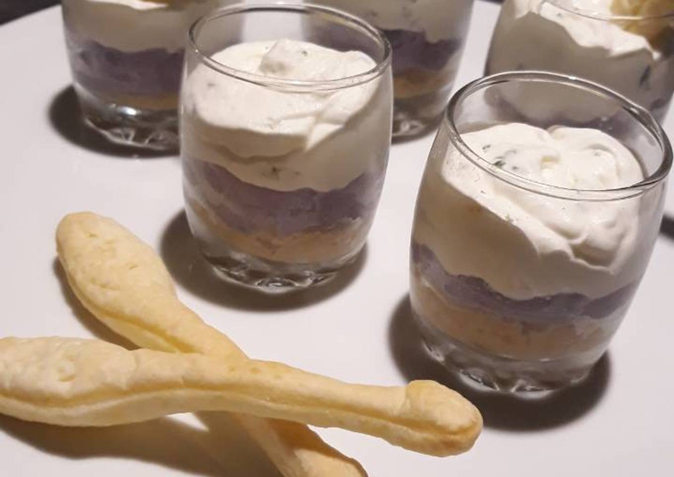 Verrine de Saint Jacques, Vitelotte et chantilly salée