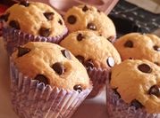 Una foto de muffins con aceite