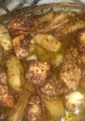 صورة لوصفة الدجاج الحار مع بطاطا ودجز