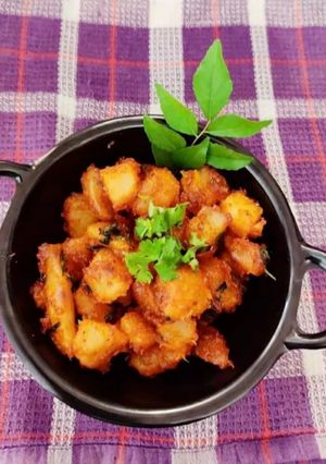 शकरकंद की सब्ज़ी (shakarkand ki sabzi recipe in Hindi) रेसिपी मुख्य फोटो