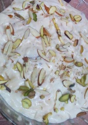 A picture of Creamy Vanilla Dessert 💗😋👌.