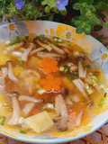 Canh gà nấu súp nấm