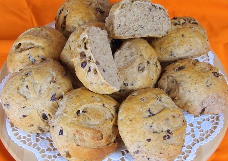 Whole Wheat Olive Buns with Herbs