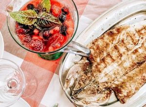 Foto de Sangria de Espumante e Frutos Vermelhos