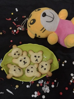 🐹🐹டெடிபியர் பட்டர் குக்கீஸ் 🍪🍪(teddy bear cookies recipe in tamil) செய்முறை முக்கிய புகைப்படம்
