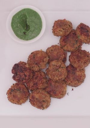A picture of Crispy Kala Chana Kebab!.