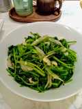 Stir-Fried Onion and Spinach (Low-Carb Keto Meal) (Convenient Vegetarian) (Quick Recipe) (Fridge Clean-Out)