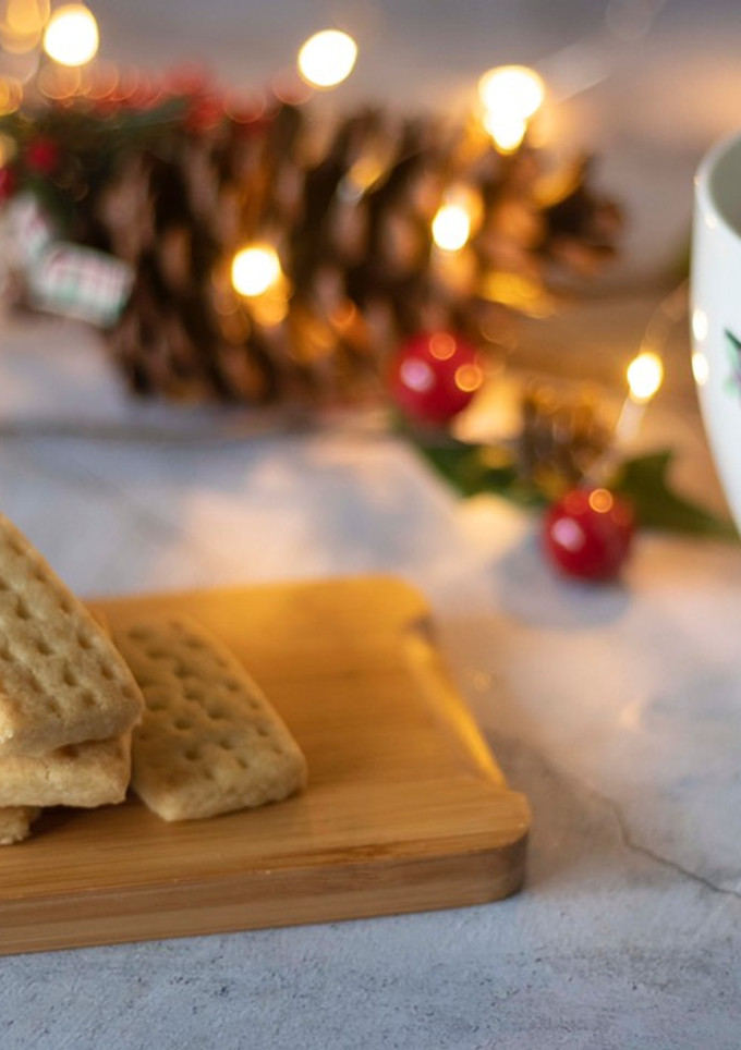 A picture of Scottish shortbread.
