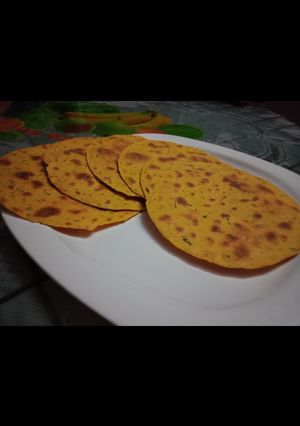 મેથી મસાલા ખાખરા (methi masala khakhra Recipe in Gujarati) રેસીપી મુખ્ય ફોટો