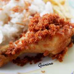 รูปของ Ayam Goreng Serundeng