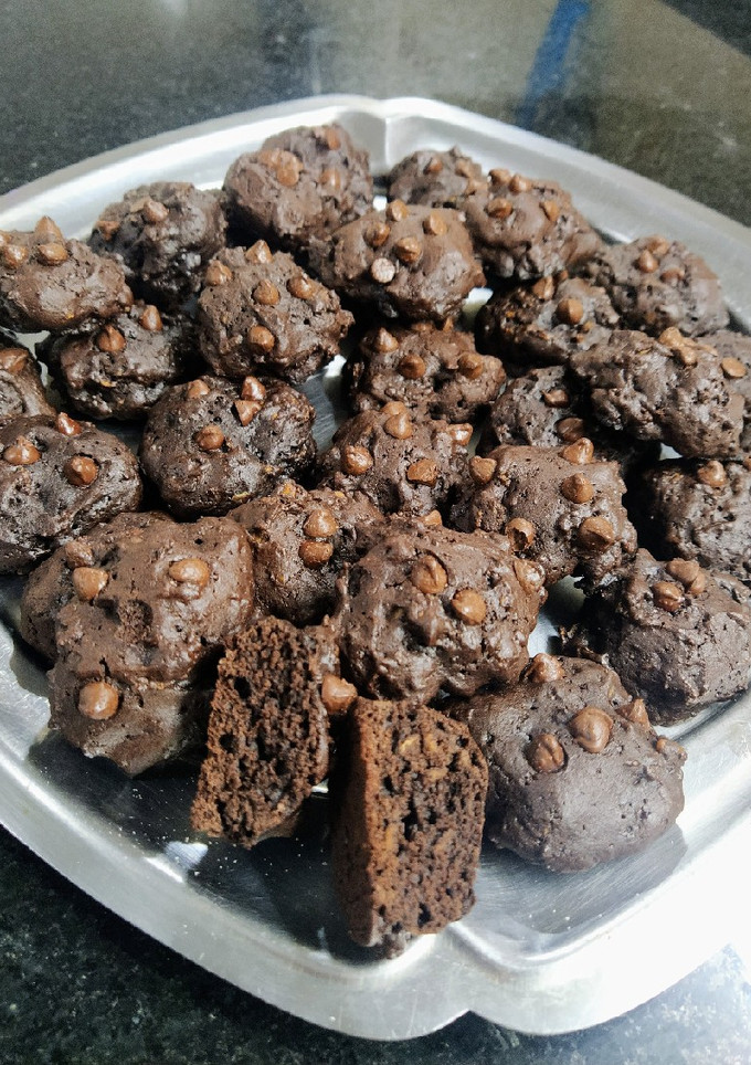 Una foto de Galletitas de cacao y copos de maíz tipo afganas