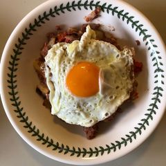 A picture of Corned Beef Hash.
