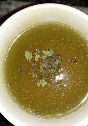 Una foto de Sopa de alcachofa y menta vegana y Detox 😎