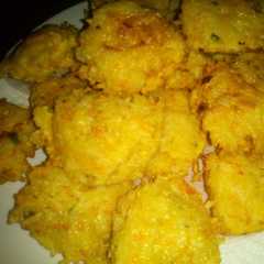 Una foto de Buñuelos de arroz, zanahoria y cebolla de verdeo