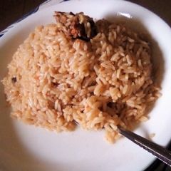 A picture of Jollof rice.