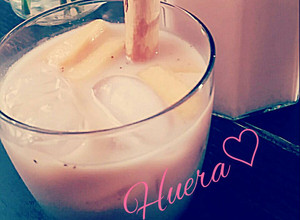 Una foto de Agua Fresca de Horchata de Melón