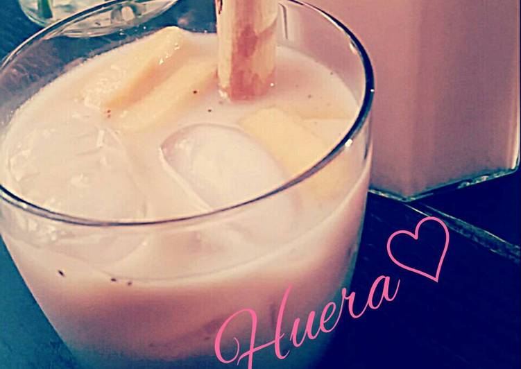 Agua Fresca de Horchata de Melón