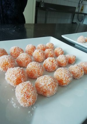 Una foto de Trufas de zanahoria y coco