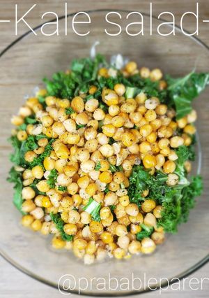 A picture of Kale salad 🥗.