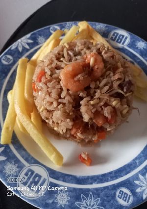 Una foto de Arroz Chino casero 😋