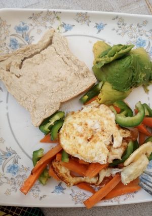 Soyayyan kwai da vegetables ainihin hoton girkin