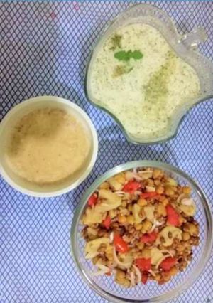 A picture of Aloo Chana Chat With Spicy Chutnies😋.