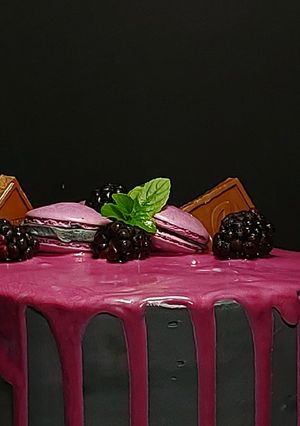 Una foto de Chocoblackberry cake