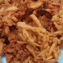 A picture of Aalo ke Pakory.