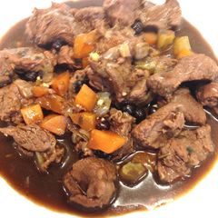 A picture of Venison with Junipers.