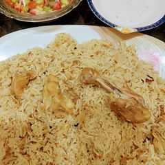 A picture of Hyderabadi Chicken Pulao.