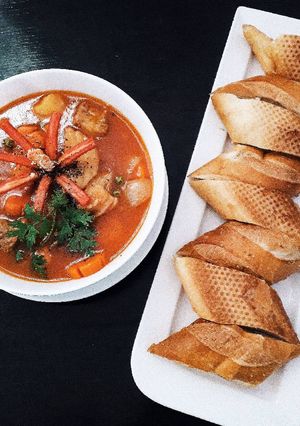 Hình của món Ragu Sườn heo.
