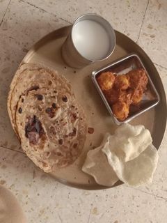 પંજાબી દમ આલુ (Punjabi Dum Aloo Recipe In Gujarati) રેસીપી મુખ્ય ફોટો