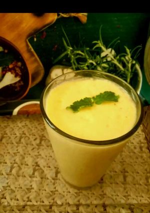 A picture of Mango Lassi.